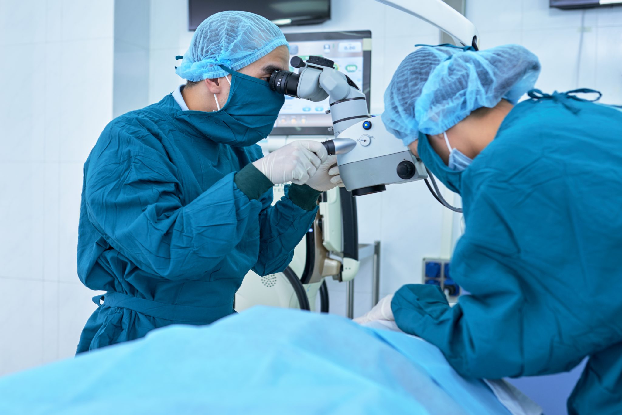 Does Medicare Cover Cataract Surgery? Here